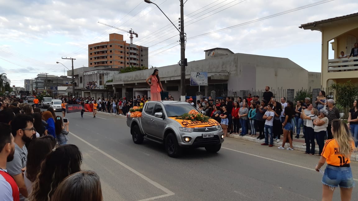 Quadrilha é o vencedor do desfile da FJF