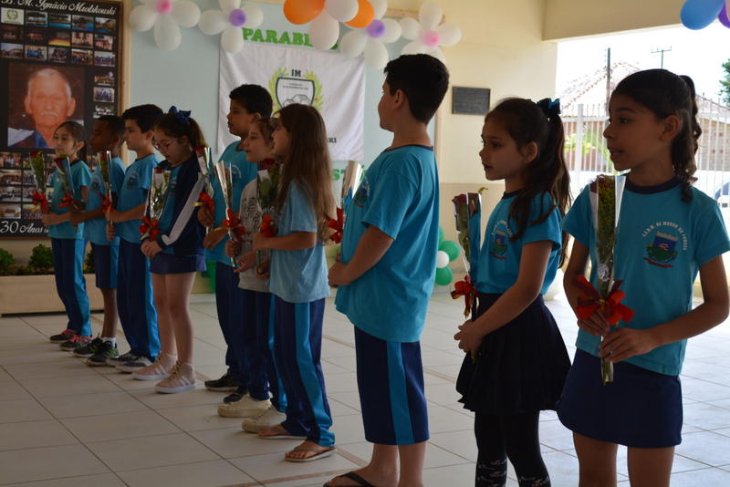 Escola Ignácio Mrotskouski comemora 30 anos