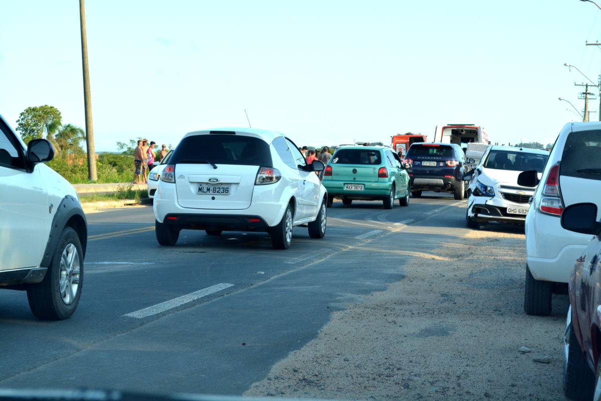 Acidente deixa casal e criança feridos na Rodovia Olívio Cechinel