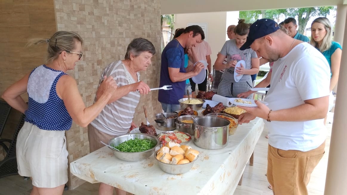 Almoço de Natal é uma tradição na família Sartor