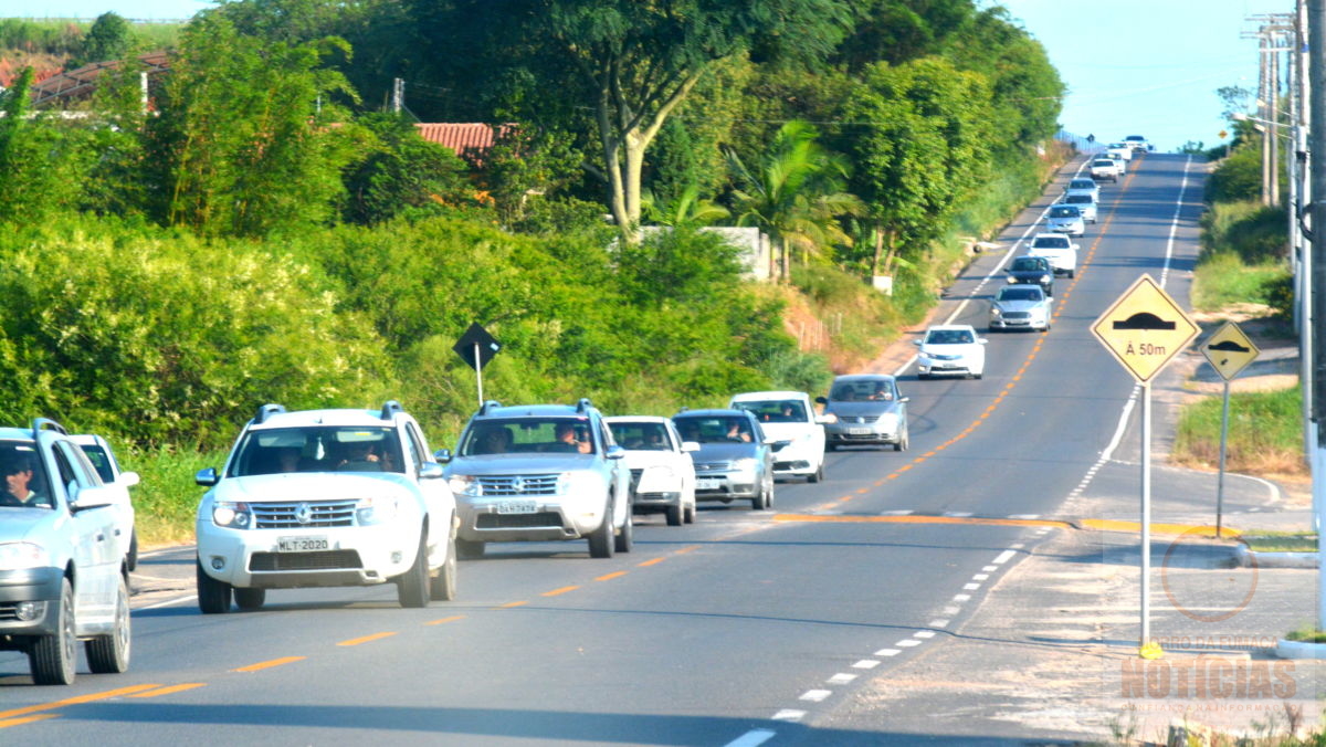 Motoristas enfrentam lentidão na volta da praia