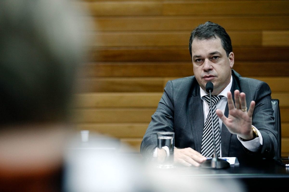 Deputado Rodrigo Minotto lamenta veto a PL que dá publicidade a agenda do Executivo