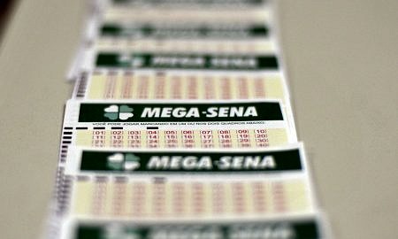 Mega-Sena acumula e pagará R$ 27 milhões dia 13