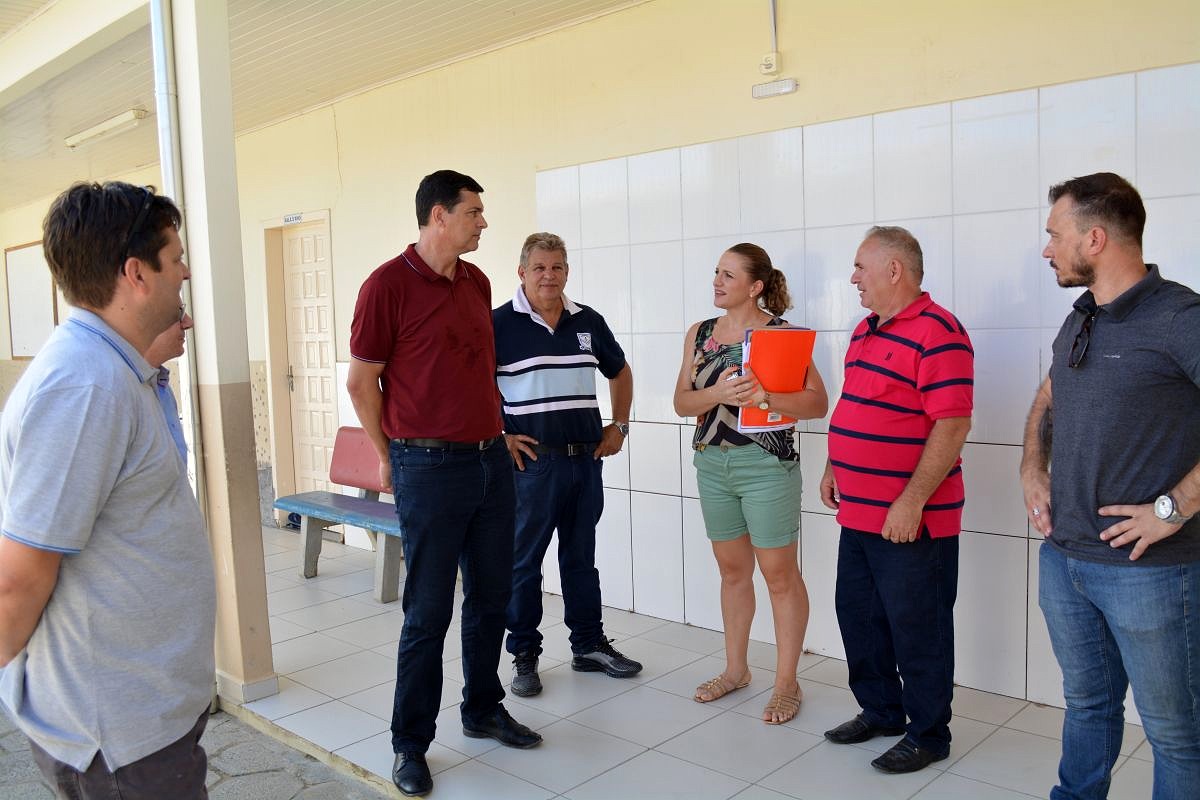 Prefeito e vereadores visitam obras em Morro da Fumaça