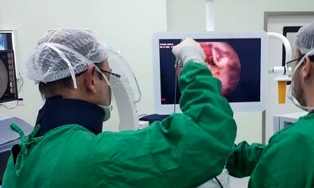 Nova tecnologia em cirurgia de coluna vertebral é realizada na Unimed Criciúma