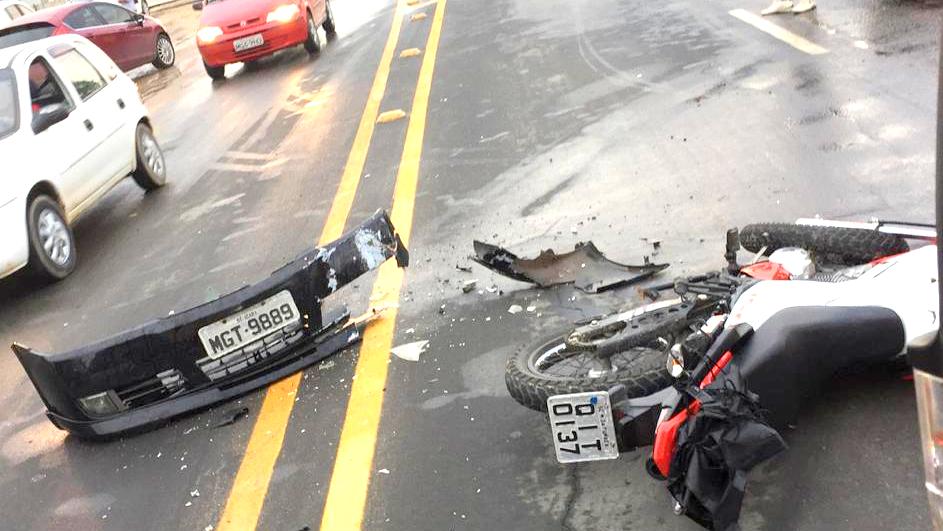 Colisão no Bairro Graziela deixa motociclista ferido