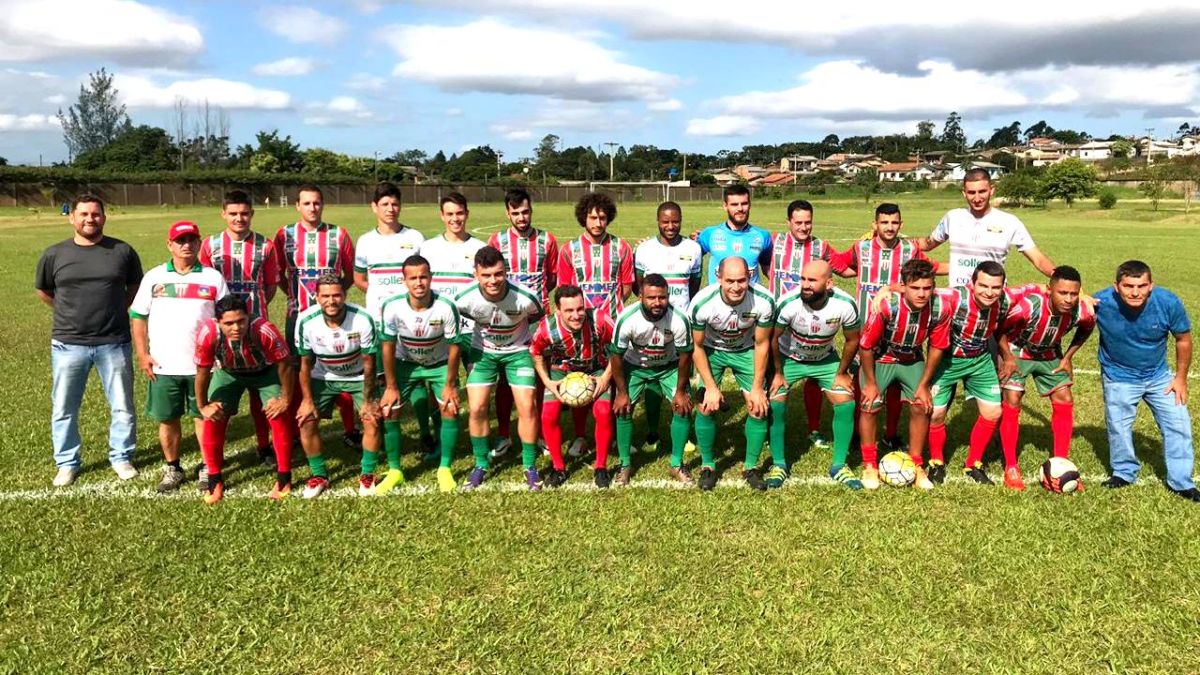 Rui Barbosa treina no CT do Criciúma