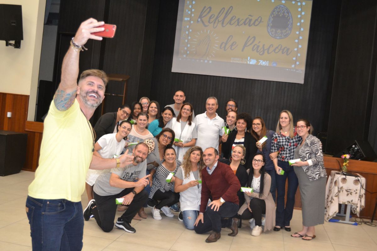 “Precisamos de mais ‘acreditadores’ em sala de aula”, diz professor cearense em Criciúma