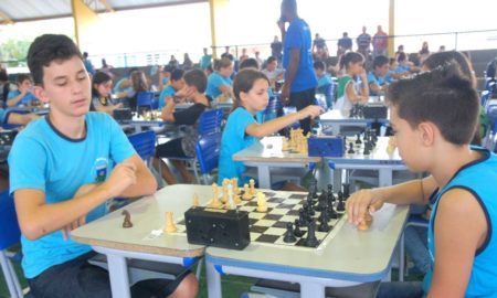 Alunos da Escola Vicente Guollo conquistam 36 medalhas no I Festival de Xadrez