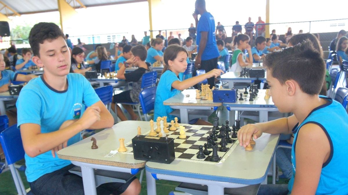 Alunos da Escola Vicente Guollo conquistam 36 medalhas no I Festival de Xadrez