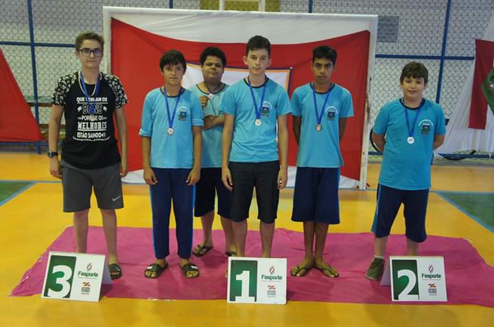 Alunos da Escola Vicente Guollo conquistam 36 medalhas no I Festival de Xadrez