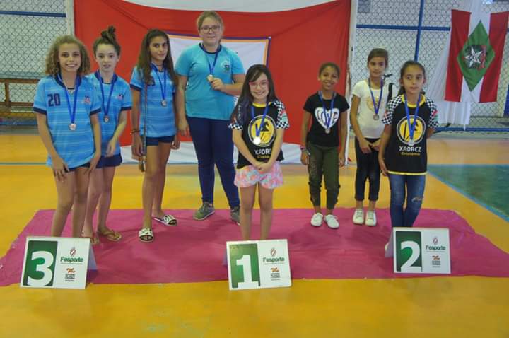 Alunos da Escola Vicente Guollo conquistam 36 medalhas no I Festival de Xadrez