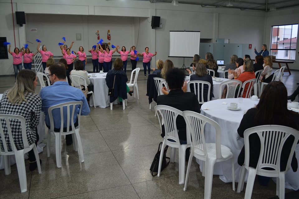 Morro da Fumaça recebe encontro de primeiras-damas da Amrec