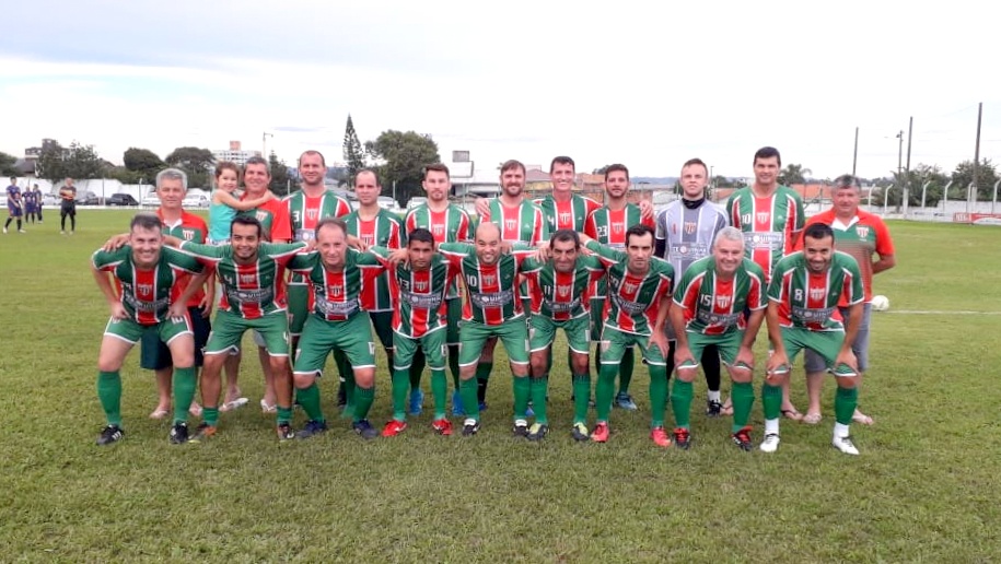 Master do Rui Barbosa goleia o Malet