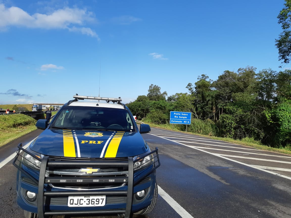 Morro da Fumaça serve de desvio para acesso a BR-101