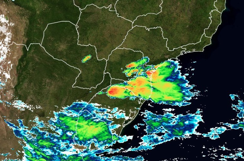 Aulas com horário diferenciado devido a alerta de chuva da Defesa Civil