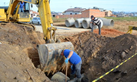 Com investimento de R$ 500 mil, inicia pavimentação da Rua Nery de Rochi