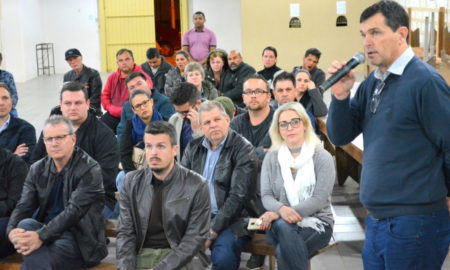 Município apresenta ações para moradores de loteamentos do distrito de Estação Cocal