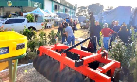 Fumaf faz coleta de lâmpadas durante Feira de Mudas