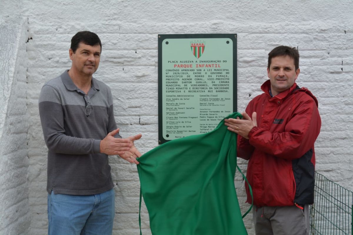 Com recursos devolvidos pela Câmara, prefeitura inaugura parque infantil na sede do Rui Barbosa