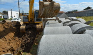 Prefeitura recupera drenagem no Bairro Monte Verde