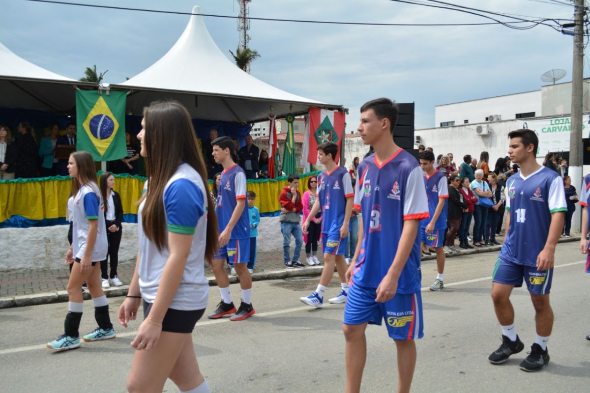 Amor à Pátria e conscientização no Desfile Cívico de Morro da Fumaça (FOTOS)