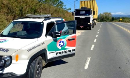 Polícia Militar intensifica fiscalização na SC-442 em Estação Cocal