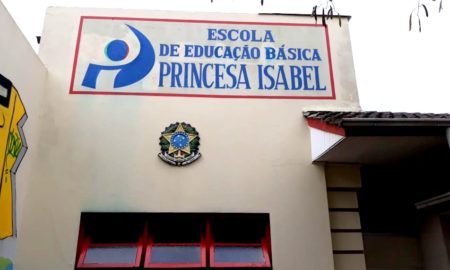 Escola Princesa Isabel realiza drive-thru para arrecadar fundos