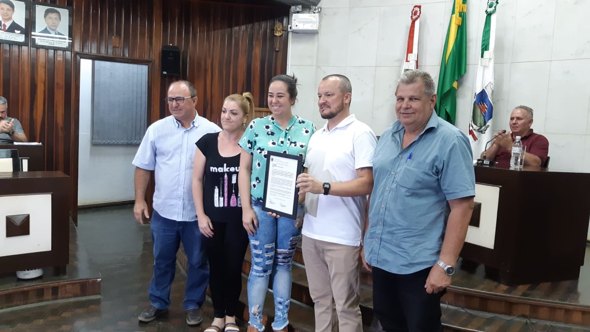 Trabalhos das secretarias de Saúde e de Educação e da Defesa Civil são reconhecidos no Legislativo