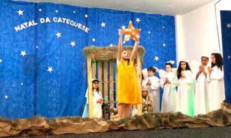 Famílias participam da Primeira Festa de Natal da Catequese