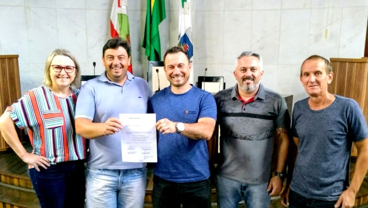 Chapa com Alison Felix Bertan para presidente é registrada