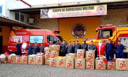 Natal Solidário do Corpo de Bombeiros distribui mais de 600 brinquedos