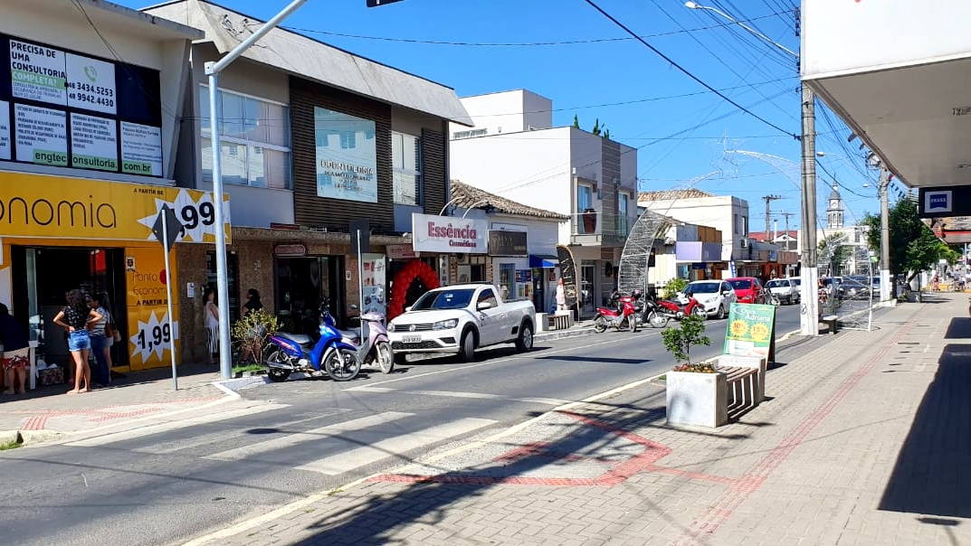 Comércio fica aberto até às 17h em Morro da Fumaça