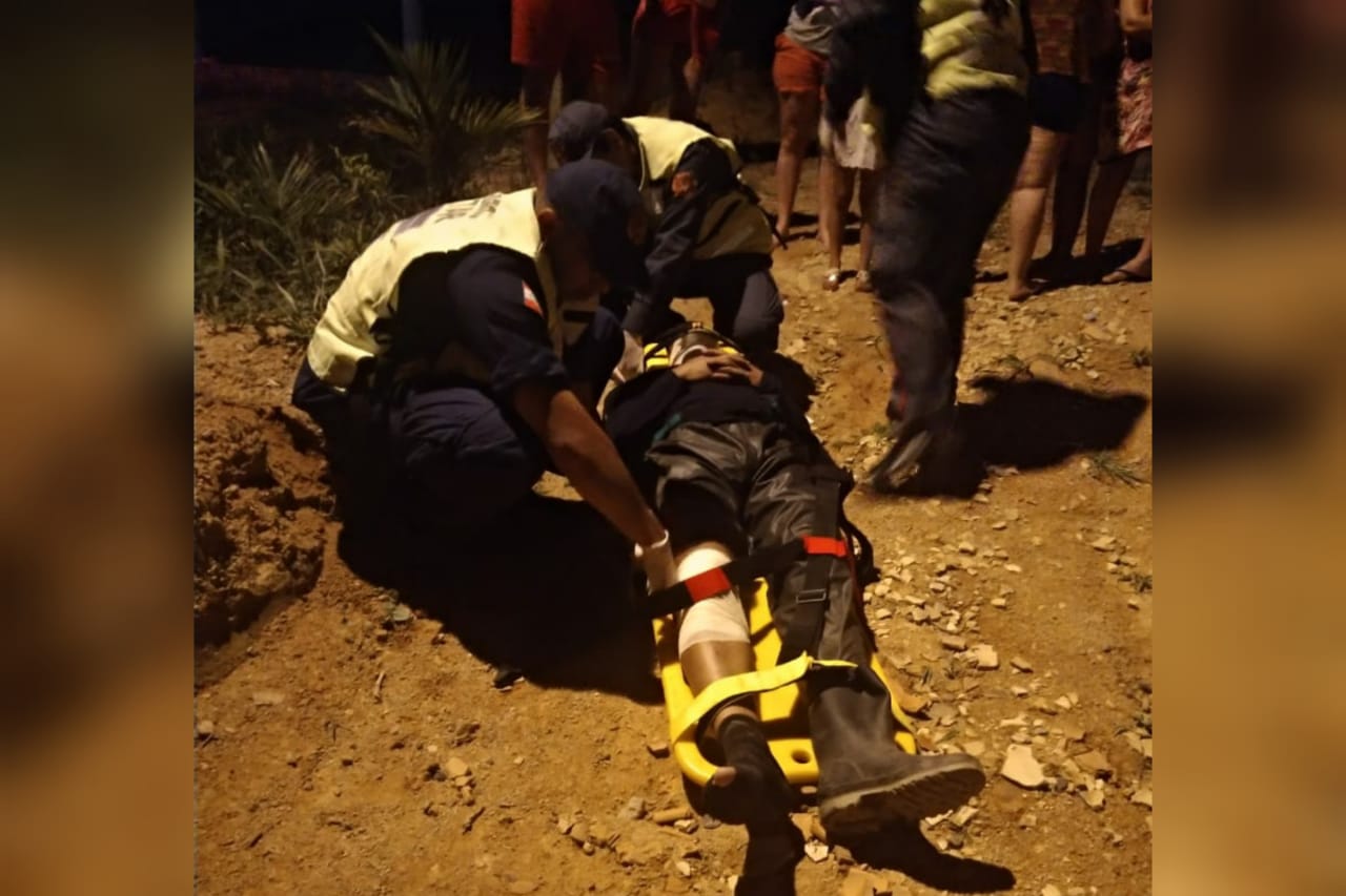 Motociclista é socorrido pelos Bombeiros após cair na Rodovia Gregório Espíndola