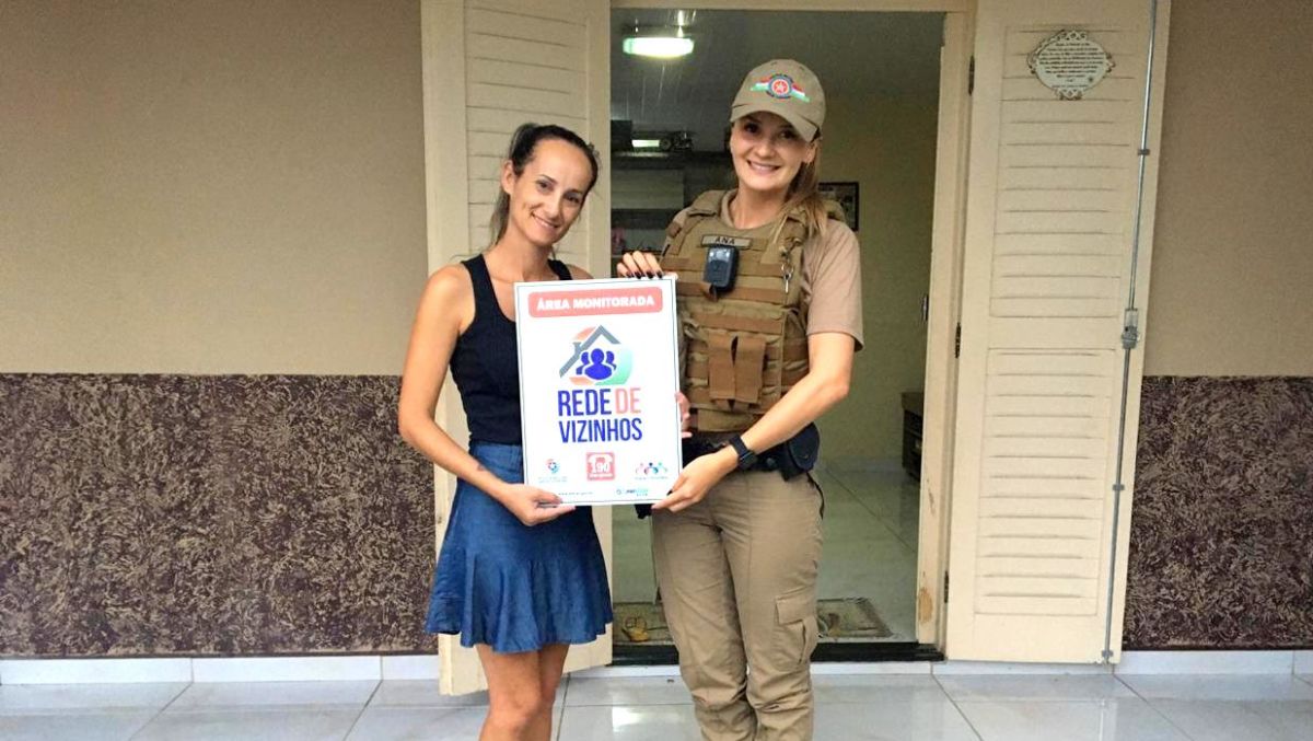 Polícia Militar entrega novas placas do Rede de Vizinhos em Estação Cocal