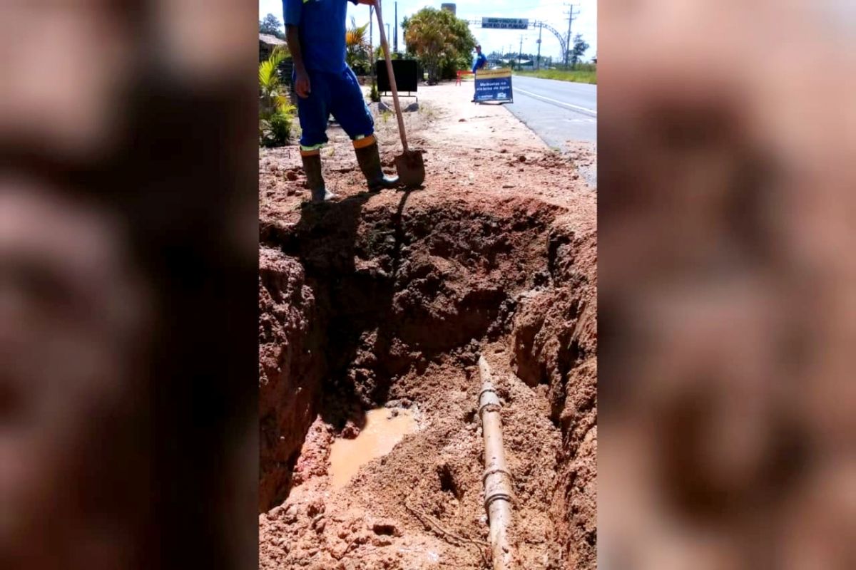 Samae conserta vazamento de água no Bairro Graziela