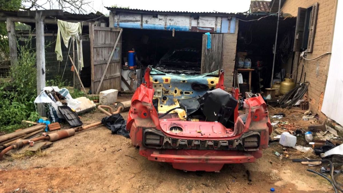 Polícia Militar descobre desmanche de carros em Estação Cocal