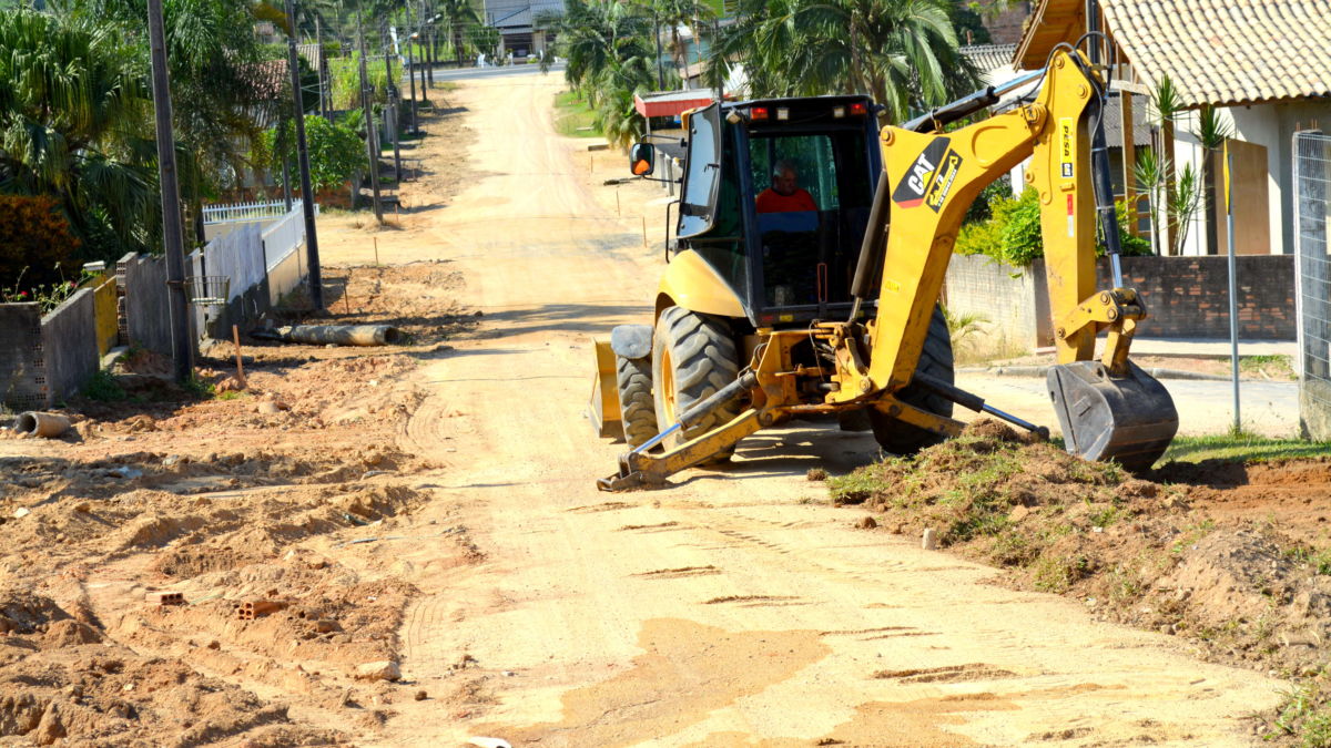 Iniciam as obras para pavimentação da Rua Bepe Bertan