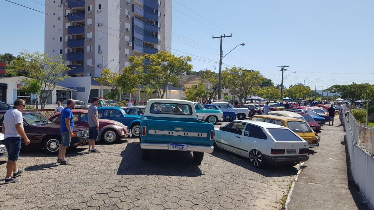 Morro da Fumaça realiza neste domingo 4º Encontro de Antigos (FOTOS)