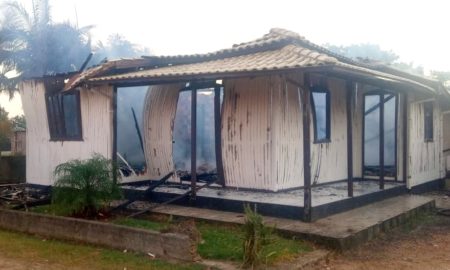 Bombeiros de Morro da Fumaça atendem incêndio em residência