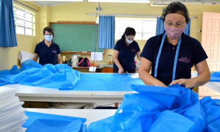 Escola profissional confecciona 200 máscaras e 200 jalecos em Morro da Fumaça