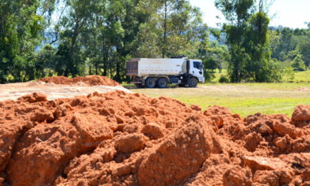 Trabalho intenso na área industrial de Morro da Fumaça