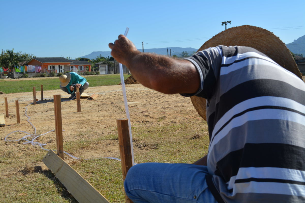 Construção de quadras de bocha tem início em Morro da Fumaça