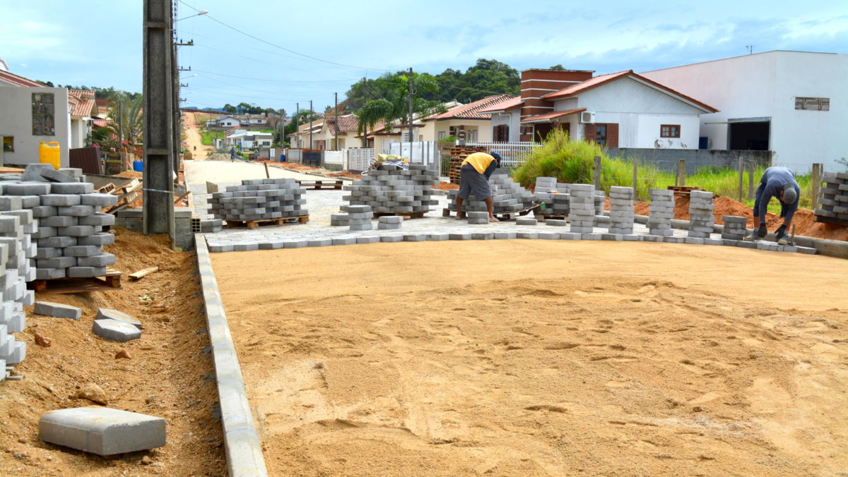 Acesso à unidade de saúde é pavimentado