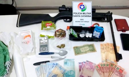Homem é preso por tráfico de drogas, posse ilegal de armas e munição e contrabando