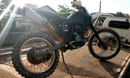 Moto com adulteração no chassi e na cor é apreendida pela Polícia Militar