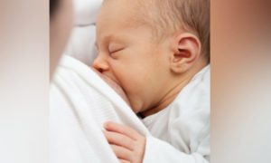 Desmame precoce: tire suas dúvidas sobre amamentação no agosto dourado