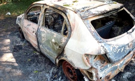 Carro furtado em Tubarão é incendiado em Morro da Fumaça