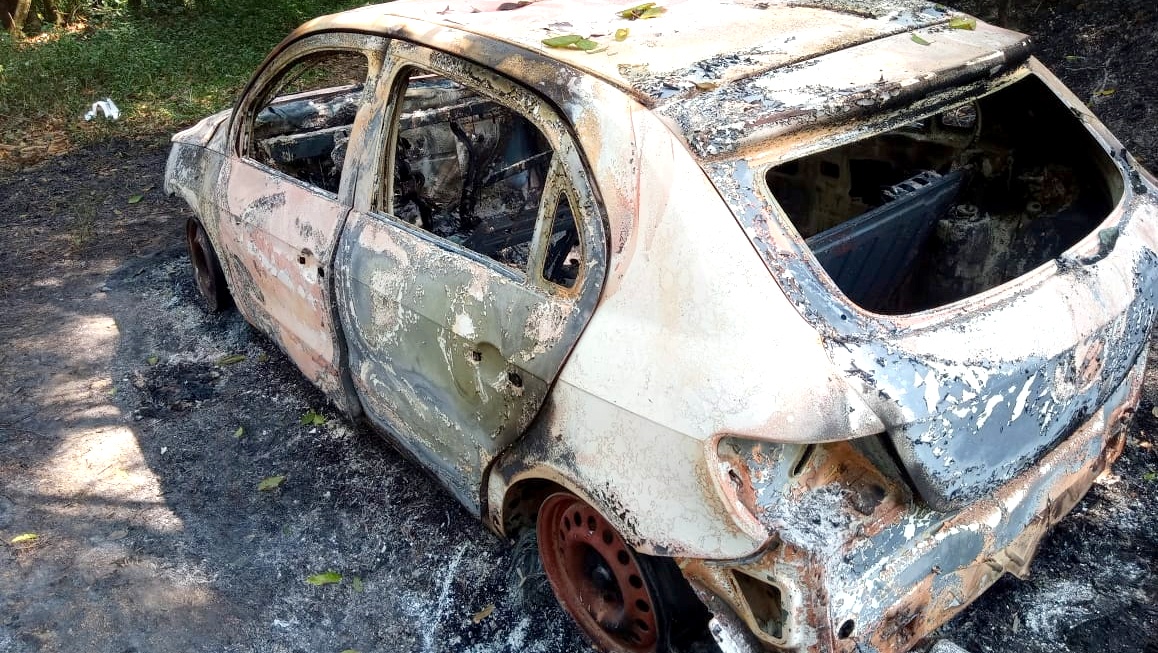 Carro furtado em Tubarão é incendiado em Morro da Fumaça