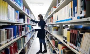 Governo do Estado garante R$ 60 milhões em novas bolsas de estudo e pesquisa do Uniedu